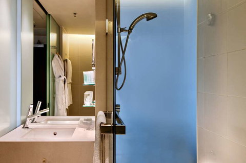 Hilton Sydney - VIC Tourism 7