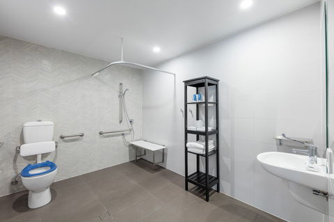 Meriton Suites Sydney Airport - VIC Tourism 10