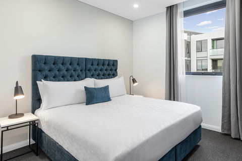 Meriton Suites Sydney Airport - VIC Tourism 11