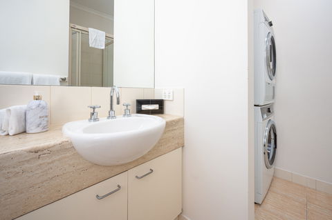 Aligned Corporate Residences Kew - VIC Tourism 3