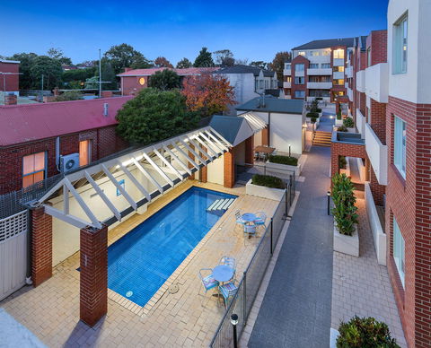 Aligned Corporate Residences Kew - VIC Tourism 5