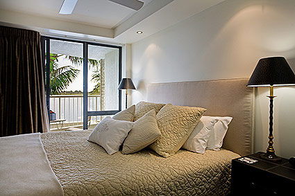 Noosa Pacific Riverfront Resort - VIC Tourism 1