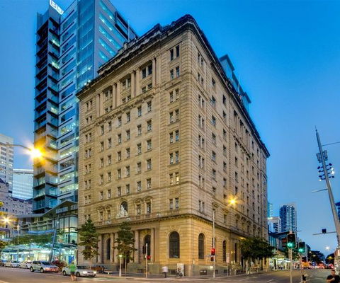 MacArthur Chambers - VIC Tourism 0