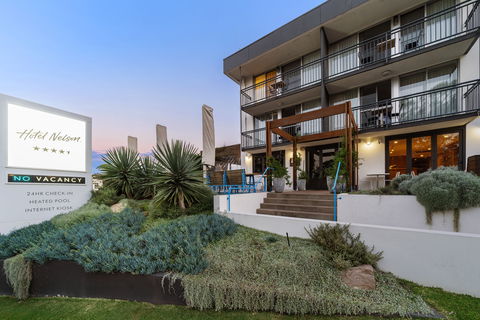 Hotel Nelson - VIC Tourism 0