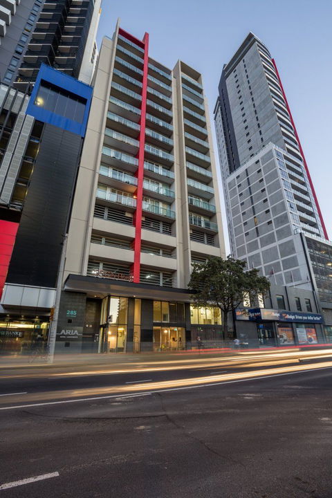 Aria Hotel Apartments - VIC Tourism 0