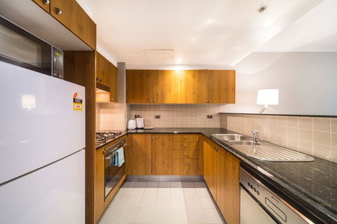 Astra Sydney-Hosking Place - VIC Tourism 1