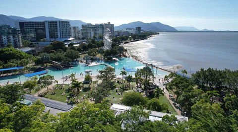 Pacific Hotel Cairns - VIC Tourism 0