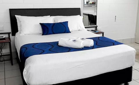 Barrier Reef Motel - VIC Tourism 1
