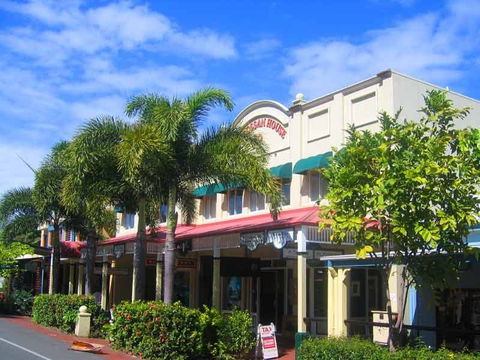 Macrossan House Boutique Holidays Apts - VIC Tourism 0