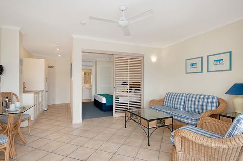 Macrossan House Boutique Holidays Apts - VIC Tourism 2
