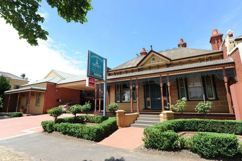 Alexandra Place - VIC Tourism 0
