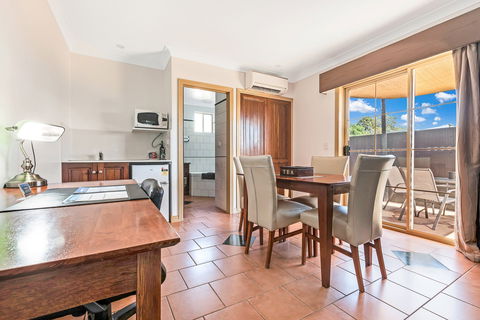 The Georgian Motor Lodge - VIC Tourism 0