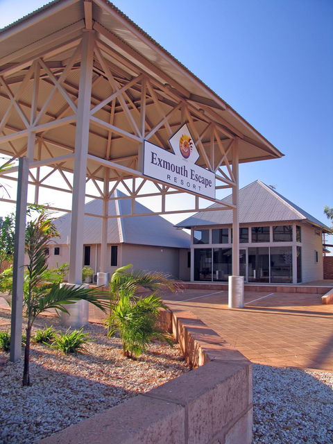 Exmouth Escape Resort - VIC Tourism 0