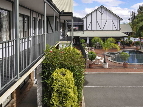 Ibis Styles Adelaide Manor - VIC Tourism 0