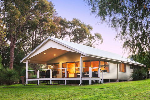 Acacia Chalets Margaret River - VIC Tourism 0