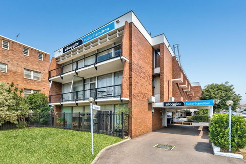 Alloggio Tudor Hamilton - VIC Tourism 0