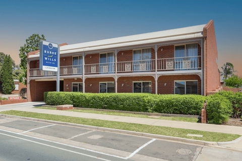 Burke & Wills Motor Inn - VIC Tourism 0