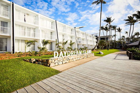 Daydream Island Resort - VIC Tourism 1