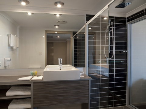 Hotel Grand Chancellor Brisbane - VIC Tourism 7