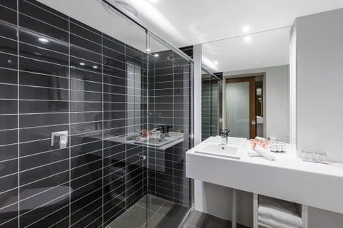 Hotel Grand Chancellor Brisbane - VIC Tourism 9