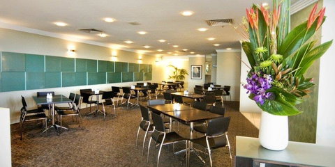 Park Regis North Quay - VIC Tourism 10