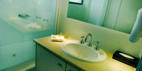Park Regis North Quay - VIC Tourism 16