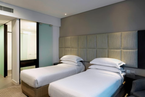 Four Points by Sheraton Brisbane - VIC Tourism 4
