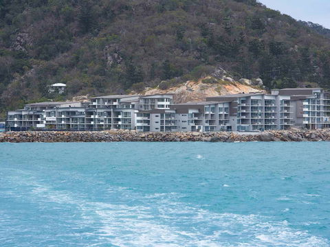 Grand Mercure Apartments Magnetic Island - VIC Tourism 7