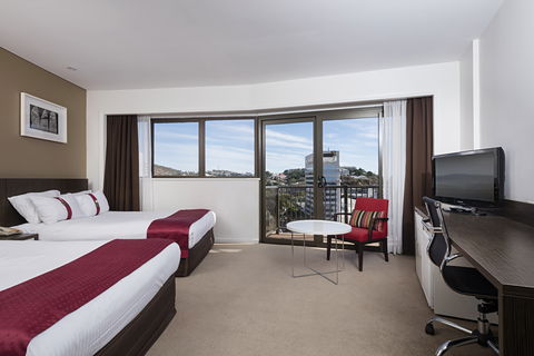 Hotel Grand Chancellor Townsville - VIC Tourism 3