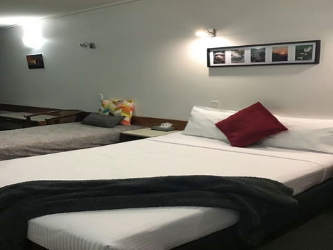 Ayr Traveller's Motel - VIC Tourism 11