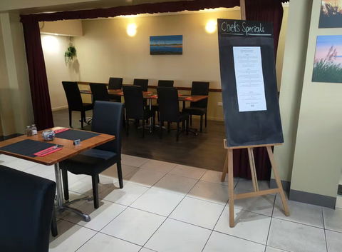 Ayr Traveller's Motel - VIC Tourism 14