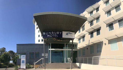 Bunbury Hotel Koombana Bay - VIC Tourism 0