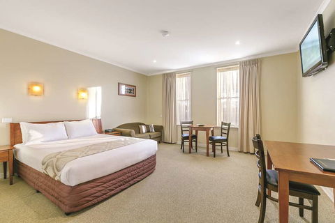 Lake Inn Ballarat - VIC Tourism 4