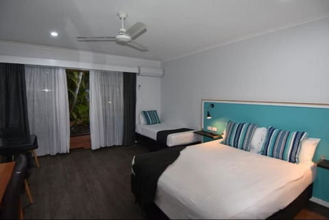 Ballina Homestead Motel - VIC Tourism 1
