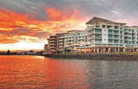 Ramada Hotel & Suites Ballina - VIC Tourism 4
