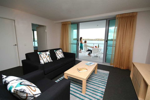 Ramada Hotel & Suites Ballina - VIC Tourism 5