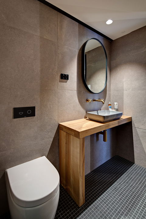 Zara Tower Serviced Apartments - VIC Tourism 4