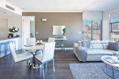 Zara Tower Serviced Apartments - VIC Tourism 12