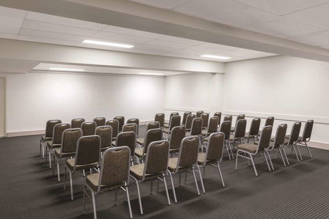 Adina Serviced Apts Canberra Kingston - VIC Tourism 16