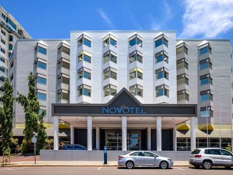 Novotel Darwin Atrium - VIC Tourism 1