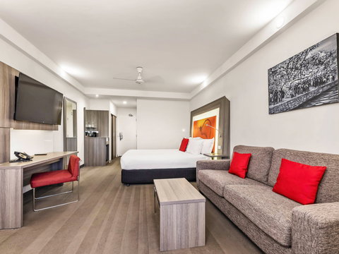 Novotel Darwin Atrium - VIC Tourism 5