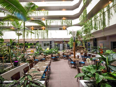 Novotel Darwin Atrium - VIC Tourism 12