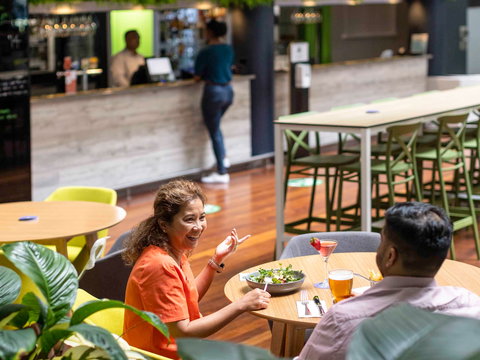 Novotel Darwin Atrium - VIC Tourism 13