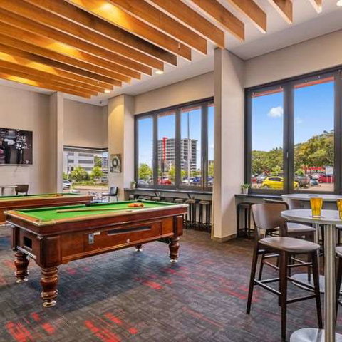 H on Mitchell Apartment Hotel - VIC Tourism 6
