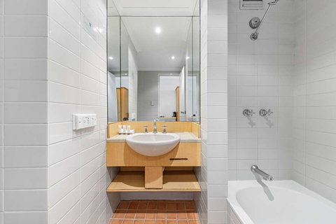 Hotel Frontier Darwin - VIC Tourism 4