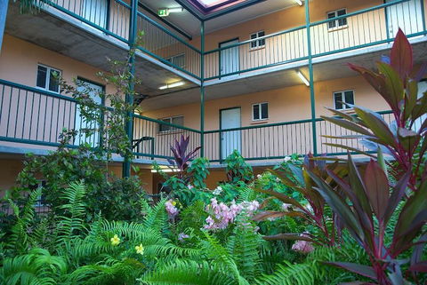 Alatai Holiday Apartments - VIC Tourism 0