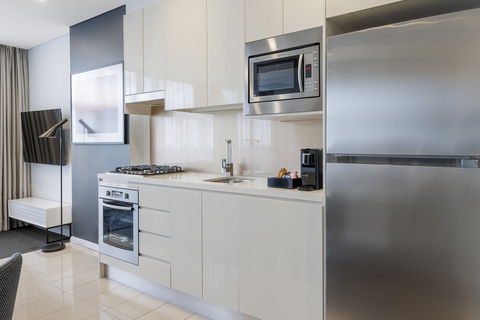 Meriton Suites Zetland - VIC Tourism 0