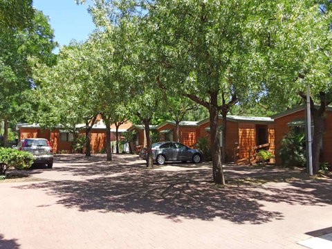 Adelaide Caravan Park - VIC Tourism 2