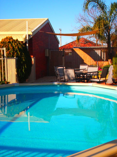 Riverland Motel - VIC Tourism 2