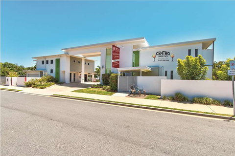 Mackay Oceanside Central Hotel - VIC Tourism 0
